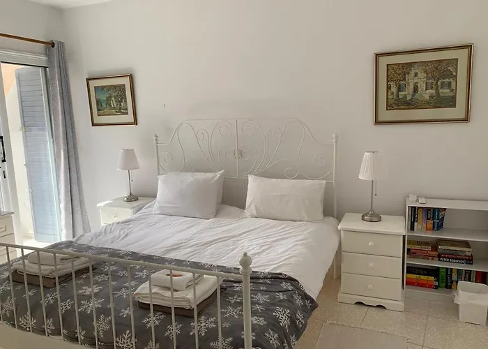 King\'S Palace - Spacious 2 Bed, 2 Bath With Sea And Pool Views